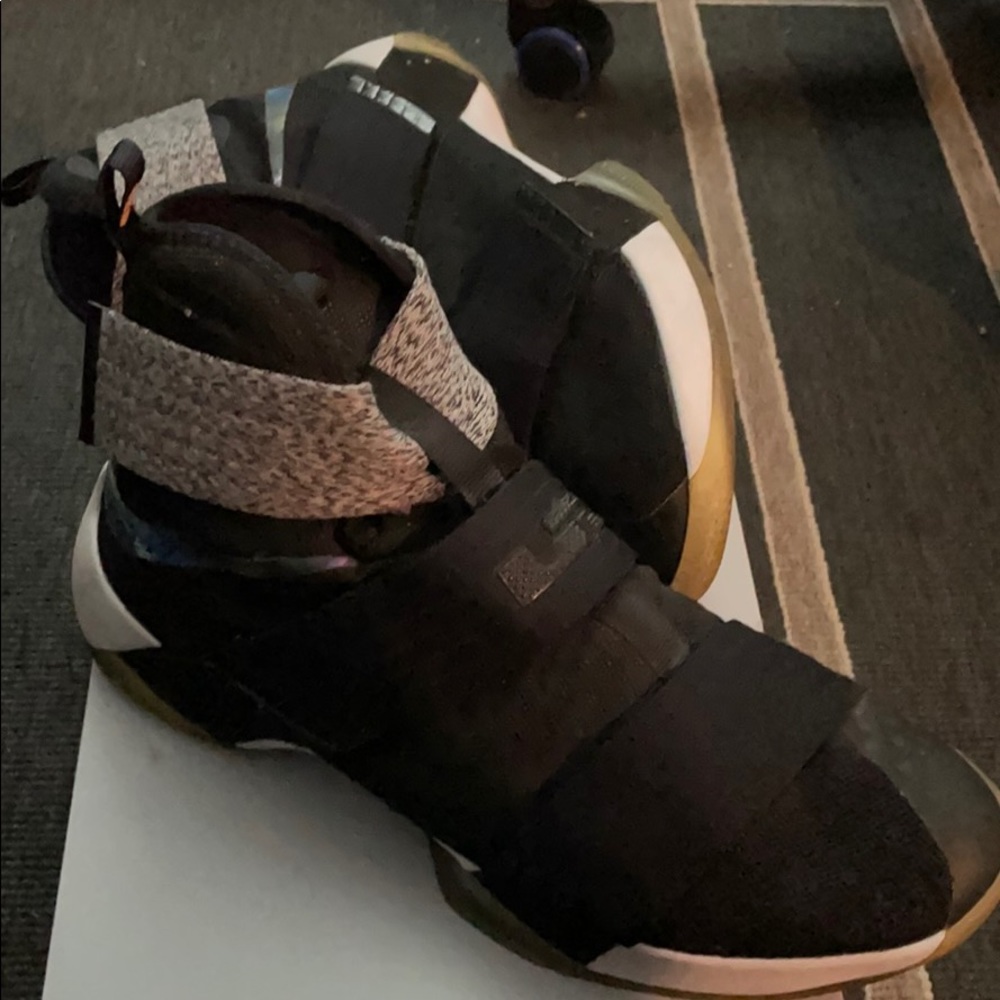 LeBron Soldier